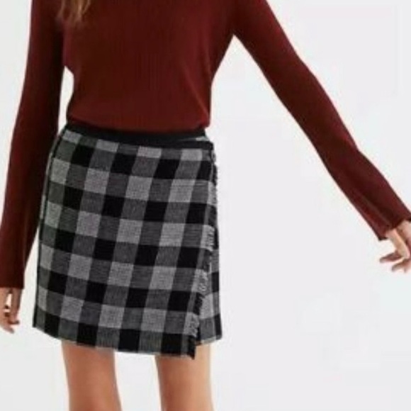 Madewell Dresses & Skirts - Madewell • Plaid Button Academy Wrap Wool Fringe Mini Skirt